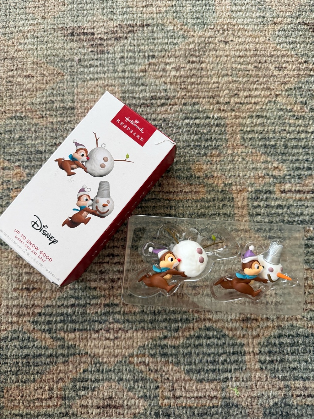Hallmark Keepsake Disney Chip & Dale Up to Snow Good Christmas Ornaments Set